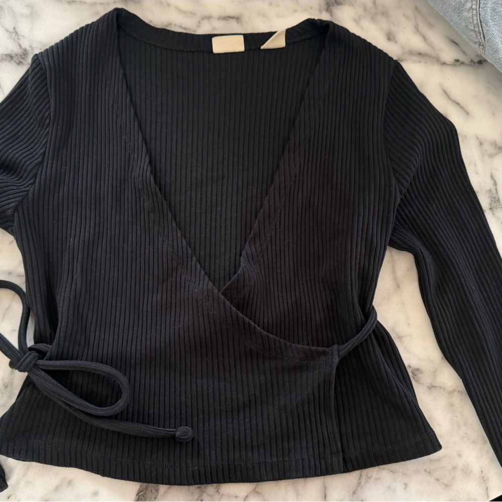 Levi's Black Ribbed Wrap Top